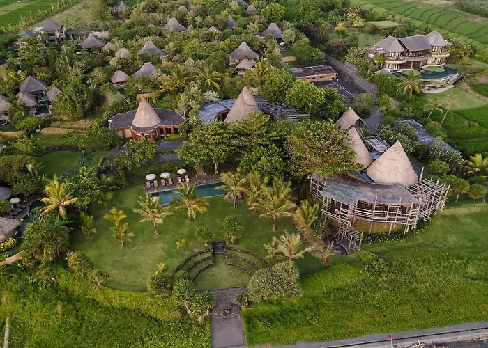 Resort Wakagangga 5*